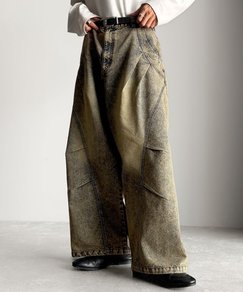 Classical Origin(クラシカルオリジン)の「3Dタック&ダーツデザインバレルレッグワイドデニム/3D Tucked&Darted Barrel-Leg Wide Denim(デニムパンツ・メンズ・ブルー系2/ブラック・MEDIUM/LARGE/SMALL)」の12枚目の写真