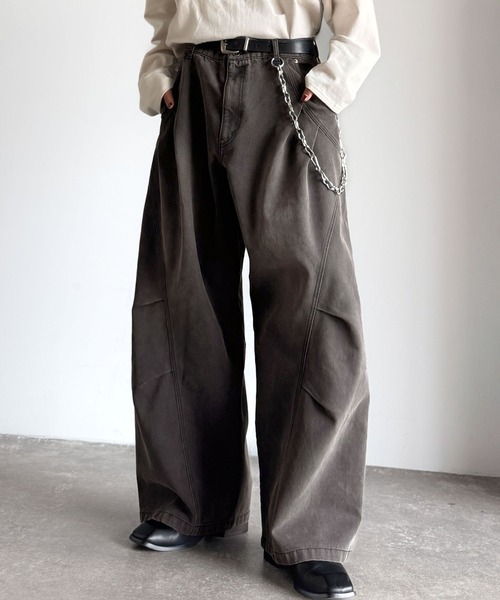Classical Origin(クラシカルオリジン)の「3Dタック&ダーツデザインバレルレッグワイドデニム/3D Tucked&Darted Barrel-Leg Wide Denim(デニムパンツ・メンズ・ブルー系2/ブラック・MEDIUM/LARGE/SMALL)」の19枚目の写真