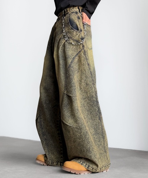 Classical Origin(クラシカルオリジン)の「3Dタック&ダーツデザインバレルレッグワイドデニム/3D Tucked&Darted Barrel-Leg Wide Denim(デニムパンツ・メンズ・ブルー系2/ブラック・MEDIUM/LARGE/SMALL)」の4枚目の写真