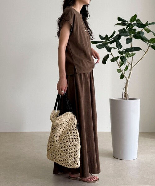 fredy emue（フレディエミュ）の「《セットアップ対応》タンブラー鹿の子フレアースカート（スカート・レディース・アイボリー/ブラウン/チャコールグレー・38/36）」の5枚目の写真