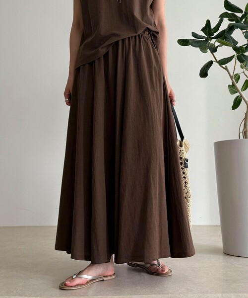 fredy emue（フレディエミュ）の「《セットアップ対応》タンブラー鹿の子フレアースカート（スカート・レディース・アイボリー/ブラウン/チャコールグレー・38/36）」の9枚目の写真