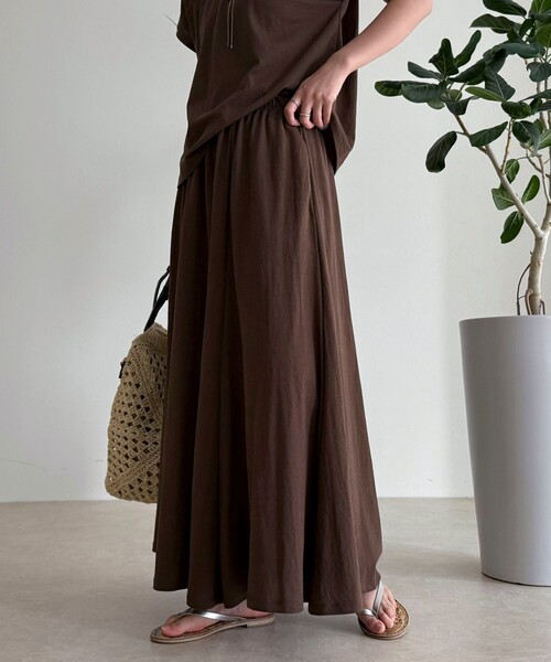 fredy emue（フレディエミュ）の「《セットアップ対応》タンブラー鹿の子フレアースカート（スカート・レディース・アイボリー/ブラウン/チャコールグレー・38/36）」の13枚目の写真