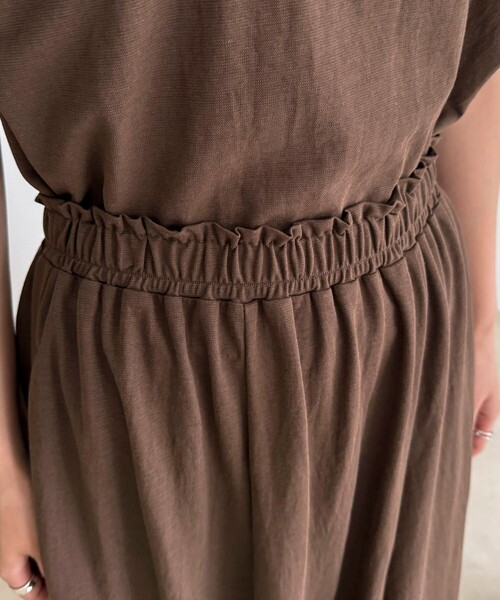 fredy emue（フレディエミュ）の「《セットアップ対応》タンブラー鹿の子フレアースカート（スカート・レディース・アイボリー/ブラウン/チャコールグレー・38/36）」の17枚目の写真