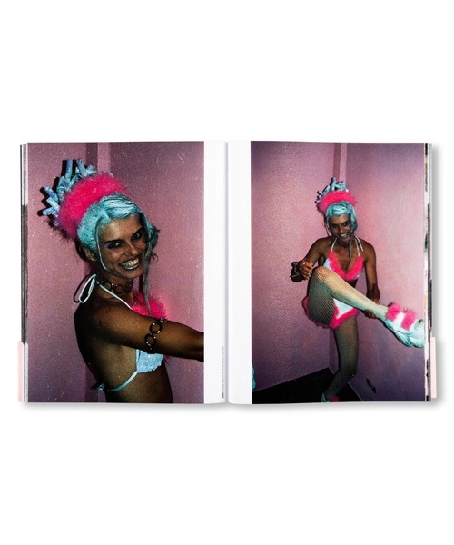 VILLA BOOKS（ヴィラ ブックス）の「ANFANG/BEGINNING: BERLIN 1994-99 by Christian Stemmler（本・メンズ・その他・FREE）」の3枚目の写真