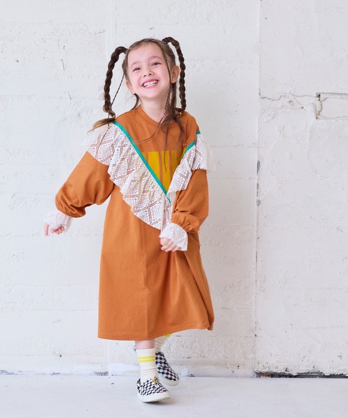 MARKEY'S(マーキーズ)の「レースフリルワンピース(ワンピース・キッズ・オレンジ/ピンク/オフホワイト・90/100/110/120/130/140/150)」の9枚目の写真