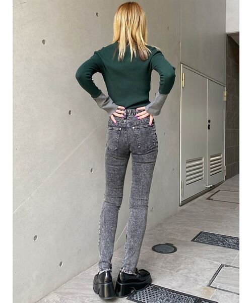 MURUA(ムルーア)の「【セットアップ対応】ジップヘムスキニーデニム(デニムパンツ・レディース・ブラック・1/2)」の10枚目の写真