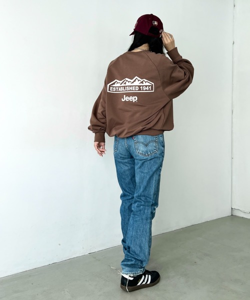JEEP(ジープ)の「【日本未発売/WEB限定】JEEP(ジープ)/バックプリント プルオーバー スウェット/Back Point Raglan Sweatshirt(スウェット・レディース・ダークグレー/ブラウン/レッド/ブルー・S/M/L/XL)」の9枚目の写真