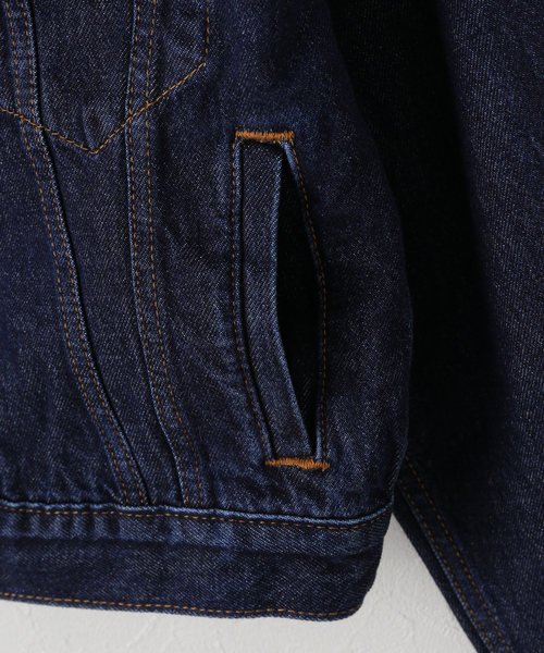 Spick & Span（スピックアンドスパン）の「《一部店舗+WEB限定》LEVI'S/リーバイス SHRUKEN 90S TRUCKER REMEMBER（デニムジャケット・レディース・ネイビー・SMALL）」の4枚目の写真