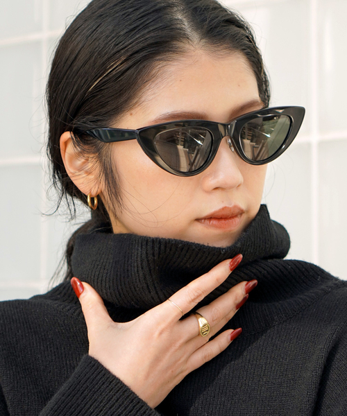 AP STUDIO(エーピーストゥディオ)の「【Monokel Eyewear/モノケルアイウェア】Moon sunglasses(サングラス・レディース・ブラック・FREE)」の1枚目の写真