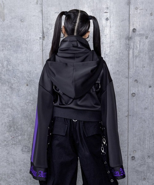 ショートZIPベルトハーネス付きパーカー（パーカー）｜Amilige