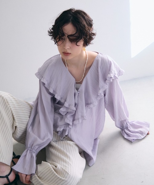 Trish（トリッシュ）の「ラッフルカラーフリル2wayブラウス（シャツ/ブラウス・レディース・ブラウン/ホワイト/アイボリー/ブルー/ブラック・MEDIUM）」の5枚目の写真