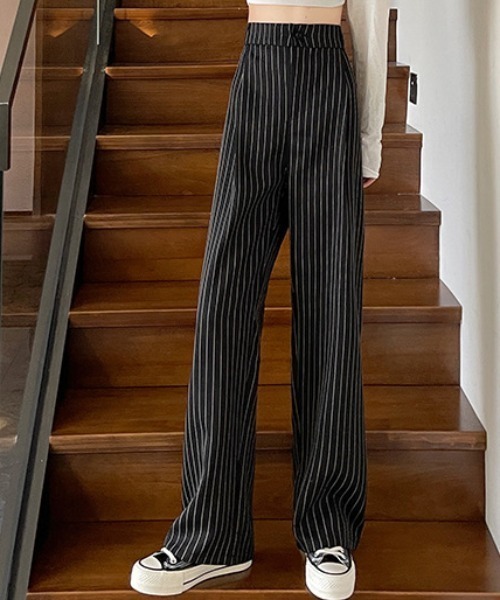 cammie(キャミー)の「ピンストライプタックパンツ(その他パンツ・レディース・グレー/ブラック・L/M)」の2枚目の写真