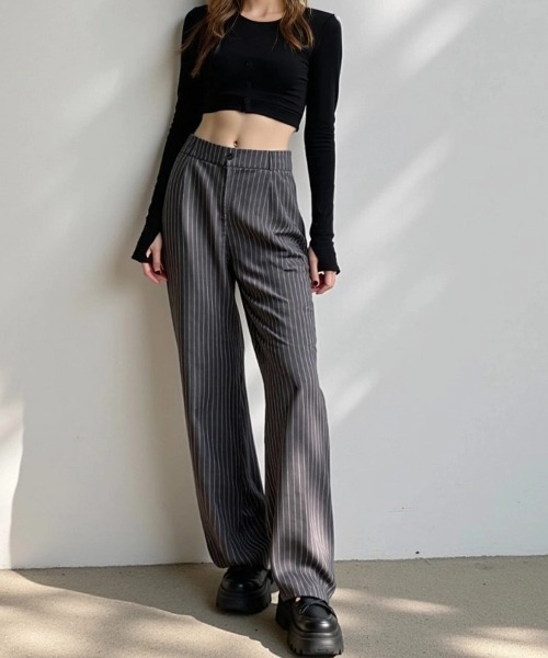 cammie(キャミー)の「ピンストライプタックパンツ(その他パンツ・レディース・グレー/ブラック・L/M)」の8枚目の写真