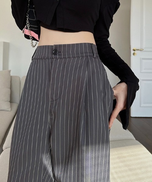 cammie(キャミー)の「ピンストライプタックパンツ(その他パンツ・レディース・グレー/ブラック・L/M)」の15枚目の写真