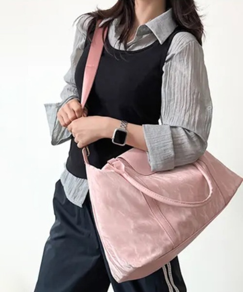 gossip!ロサンゼルス(ゴシップロサンゼルス)の「バッグ(ショルダーバッグ・レディース・ブルー/ブラック/ピンク/ホワイト・FREE)」の4枚目の写真