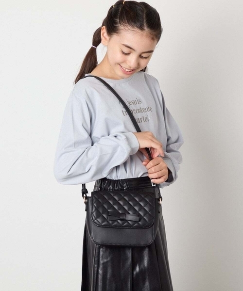 a.v.v（アーヴェヴェ）の「[KIDS]キルティングリボンショルダー（ショルダーバッグ・キッズ・アイボリー/ブラック・120）」の11枚目の写真