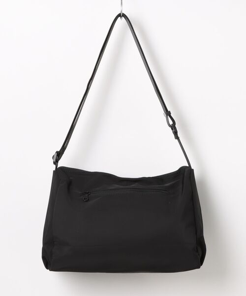 dictionary(ディクショナリー)の「【 KANGOL Black series / カンゴール 】 5pocket Big Shoulder BAG(ショルダーバッグ・メンズ・ブラック・FREE)」の2枚目の写真