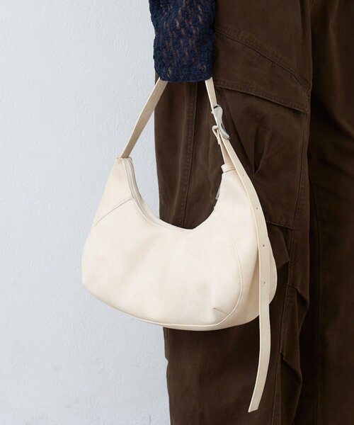 2WAY/500mlペットボトル収納可】モチーフハーフムーンBAG（トート