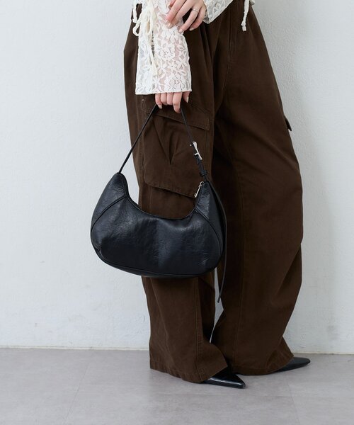 Kastane（カスタネ）の「【2WAY/500mlペットボトル収納可】モチーフハーフムーンBAG（トートバッグ・レディース・ブラウン/アイボリー/ブラック・FREE）」の8枚目の写真