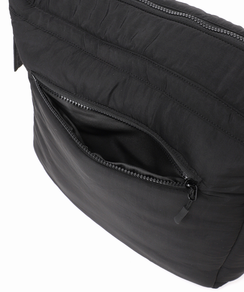 B.C STOCK（ベーセーストック）の「《追加》【fellowww / フェロー】別注 2WAY パッファー ショルダーバッグ（ショルダーバッグ・メンズ・レッド/ブラウン/パープル/ブラック・FREE）」の8枚目の写真