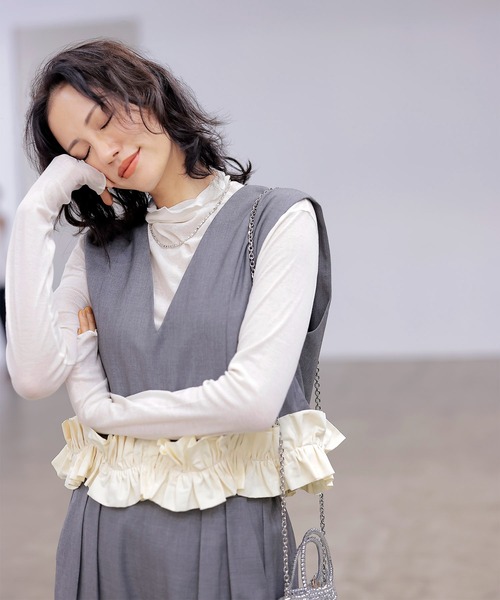 Jines(ジネス)の「フリルベスト【WEB限定】≪セットアップ可≫(ベスト・レディース・グレー/ブラック・38)」の7枚目の写真