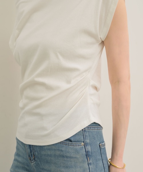 NEUNA（ヌナ）の「半袖カットソー（Tシャツ/カットソー・レディース・ブラック・FREE）」の2枚目の写真
