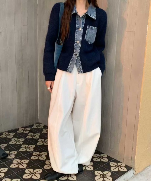 Aelina(エリナ)の「デニム切り替えニットカーディガン(カーディガン/ボレロ・レディース・チャコールグレー/ベージュ/ネイビー/ライトグレー・F)」の6枚目の写真