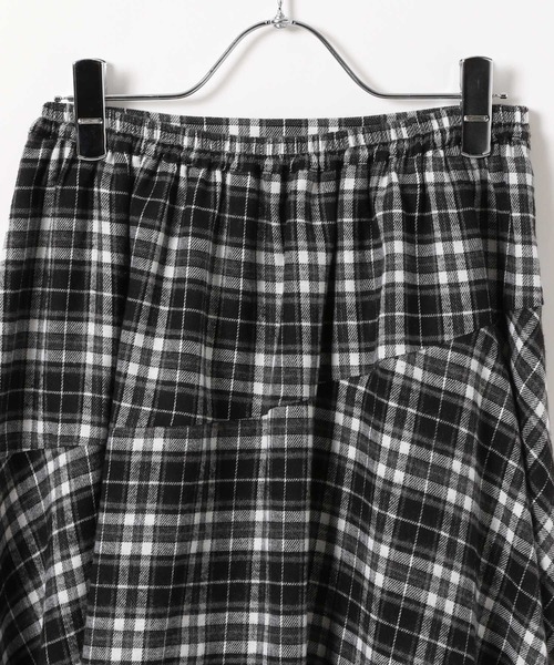 3.3 Field Trip (3.3フィールドトリップ)の「3.3 Field Trip/チェックアシメヘムスカート(スカート・レディース・ブラック/ブラウン/ネイビー・FREE)」の7枚目の写真