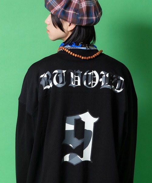 a.p.o.v. カモフラロゴプリントバックナンバリングオーバーサイズカットソー