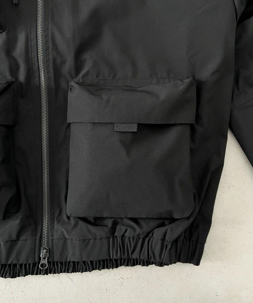 THE NORTH FACE（ザノースフェイス）の「国内未発売  THE NORTH FACE(ザ・ノースフェイス)/ワンポイントロゴ マウンテンパーカー ナイロンジャケット/NEILTON JACKET（ブルゾン・レディース・ブラック/ダークブラウン・L/XL/M）」の17枚目の写真
