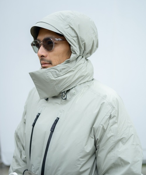 Snow Peak(スノーピーク)の「Snow Peak / GORE-TEX Weatherproof Down Jacket 防水ダウンジャケット(その他トップス・メンズ・ブラック/グレイッシュベージュ/ブルー・M/L/XL)」の8枚目の写真