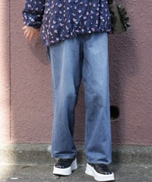 H.A.K（ハク）の「ドレープデニム　バレルストレートパンツ（デニムパンツ）」