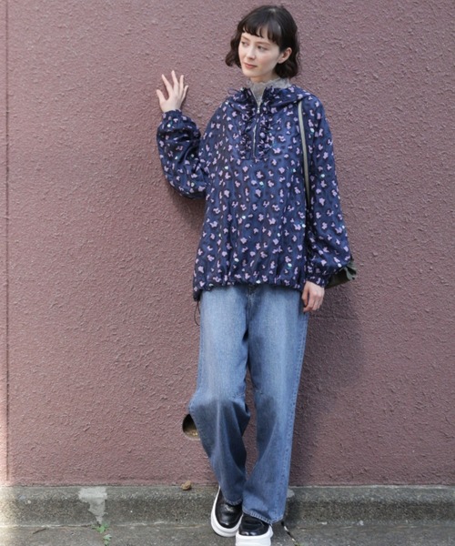 H.A.K（ハク）の「ドレープデニム　バレルストレートパンツ（デニムパンツ・レディース・ブルー/ネイビー・1/2）」の5枚目の写真