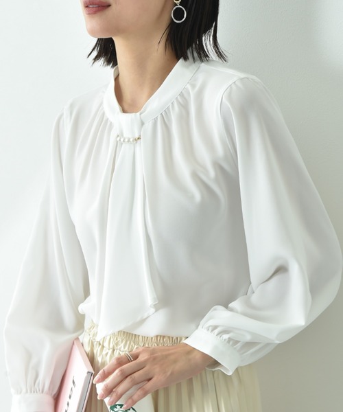 INTERPLANET(インタープラネット)の「モスクレープスカーフタイパール付9分袖ブラウス(シャツ/ブラウス・レディース・ネイビー/ラベンダー/オフホワイト・FREE)」の12枚目の写真