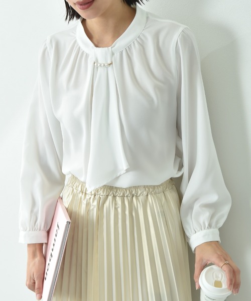 INTERPLANET(インタープラネット)の「モスクレープスカーフタイパール付9分袖ブラウス(シャツ/ブラウス・レディース・ネイビー/ラベンダー/オフホワイト・FREE)」の14枚目の写真