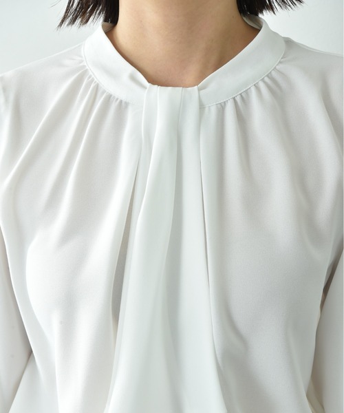 INTERPLANET(インタープラネット)の「モスクレープスカーフタイパール付9分袖ブラウス(シャツ/ブラウス・レディース・ネイビー/ラベンダー/オフホワイト・FREE)」の19枚目の写真