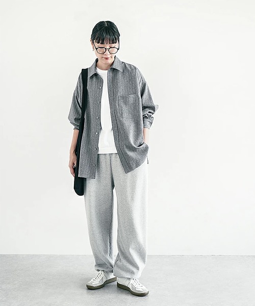 SOLAMONAT LARME(ソラモナラーム)の「ストライプシャツ(シャツ/ブラウス・レディース・グレー/チャコール/ブラック・38)」の9枚目の写真