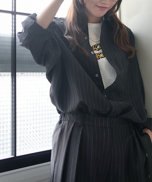 SOLAMONAT LARME(ソラモナラーム)の「ストライプシャツ(シャツ/ブラウス・レディース・グレー/チャコール/ブラック・38)」の21枚目の写真