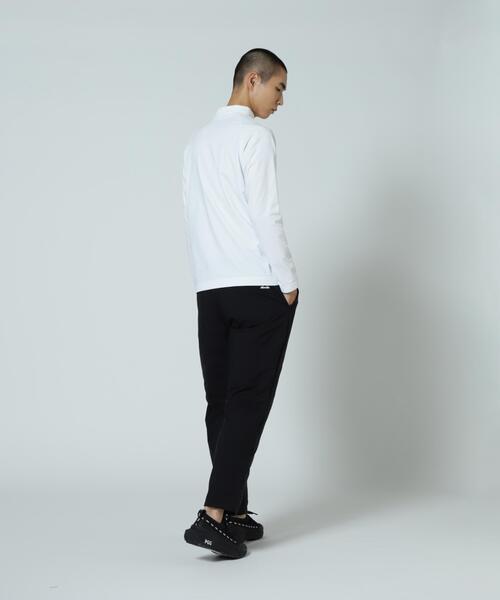 PEARLY GATES（パーリーゲイツ）の「【PGG】【直営店舗&公式オンライン限定】超KARUISHI長袖ハイネックカットソー (MENS)（Tシャツ/カットソー・メンズ・ホワイト/ネイビー・MEDIUM/LARGE/X-LARGE）」の4枚目の写真