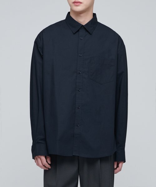 MUSINSA STANDARD(ムシンサスタンダード)の「特大ポプリンシャツ【ネイビー】(シャツ/ブラウス・メンズ・その他・XX-LARGE/SMALL/MEDIUM/LARGE/X-LARGE)」の1枚目の写真