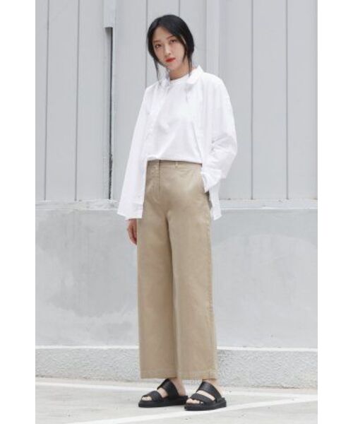 MUSINSA STANDARD WOMAN（ムシンサスタンダードウーマン）の「レディースワイドCcinoパンツ[ベージュ]（その他パンツ・レディース・その他・30/24/25/26/27/28/29）」の12枚目の写真