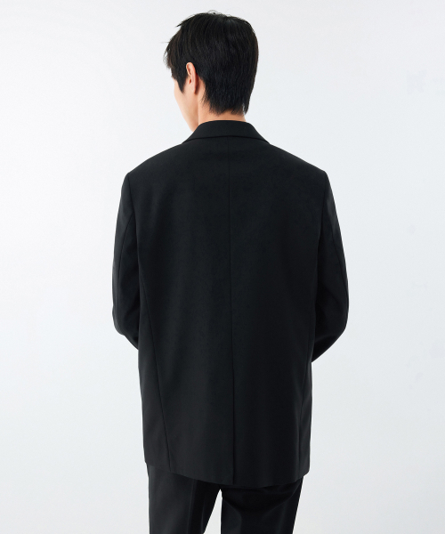 MUSINSA STANDARD（ムシンサスタンダード）の「ウールブレンドリラックスベーシックブレザー[ブラック]（テーラードジャケット・メンズ・その他・MEDIUM/LARGE/X-LARGE/XX-LARGE）」の3枚目の写真