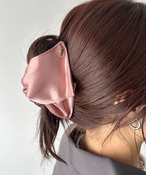 セール】【動画あり】クロスデザイン サテンヘアクリップ 大きめ