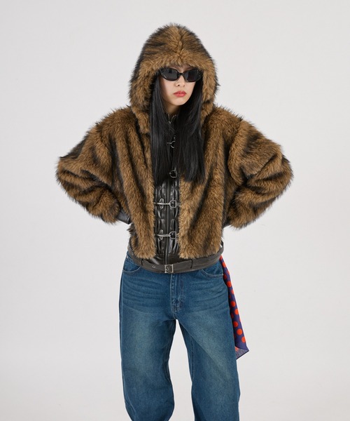 FTW(エフティダブリュー)の「【UNISEX】LEATHER POINT FUR BLOUSON(ブルゾン・レディース・ブラウン・LARGE/MEDIUM/SMALL)」の17枚目の写真