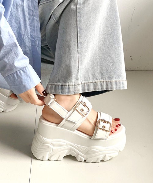 10.5㎝ 軽量 厚底 ダブルソール バックル ベルト サンダル 5481