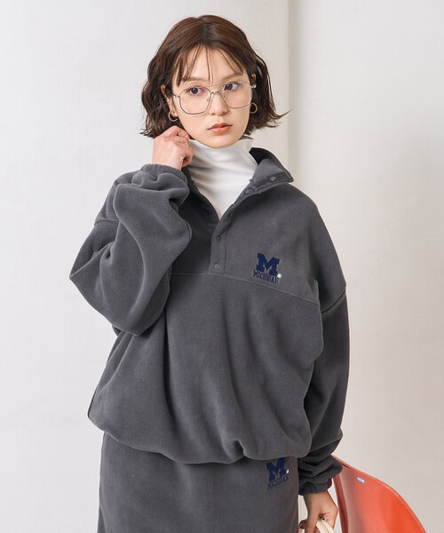 marka ダークグレー フリースプルオーバー カレッジロゴ フリース スナッププルオーバー/アノラック