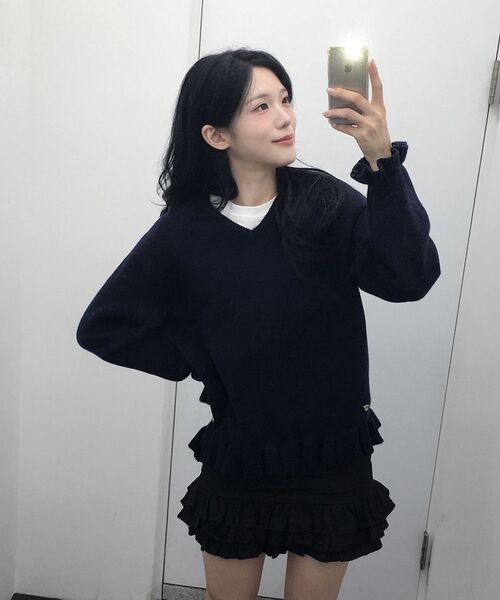 ALKI ALKA(アルキアルカ)の「V-Neck Frill Knit (Navy)(ニット/セーター・レディース・その他・Navy)」の3枚目の写真