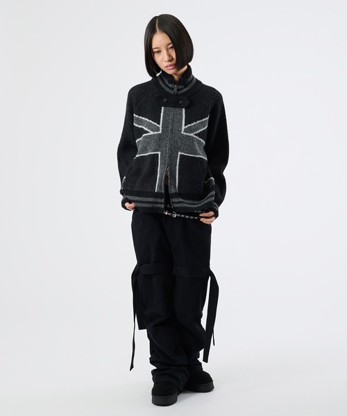 FTW(エフティダブリュー)の「UK MOTIF ZIPUP KNIT(カーディガン/ボレロ・レディース・ブラック/ベージュ・MEDIUM/LARGE/SMALL)」の16枚目の写真