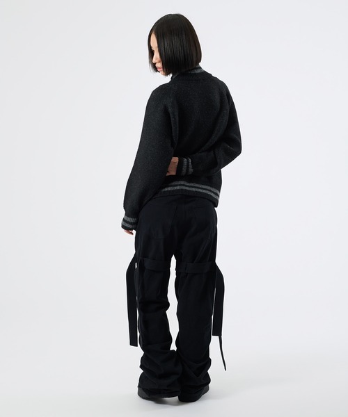 FTW(エフティダブリュー)の「UK MOTIF ZIPUP KNIT(カーディガン/ボレロ・レディース・ブラック/ベージュ・MEDIUM/LARGE/SMALL)」の18枚目の写真