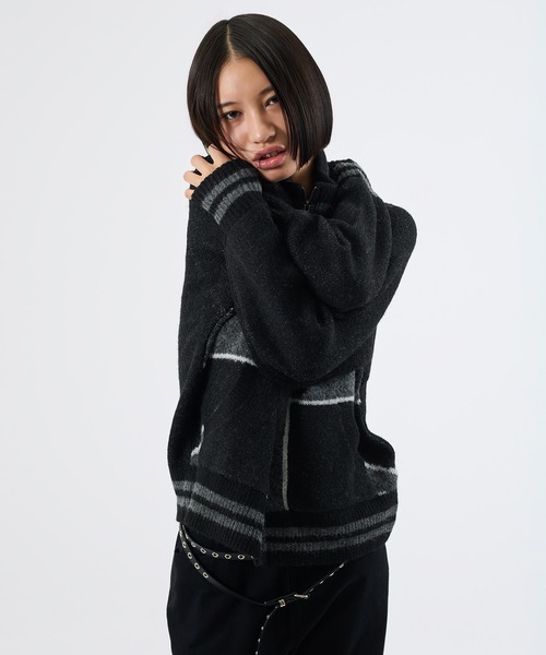 FTW(エフティダブリュー)の「UK MOTIF ZIPUP KNIT(カーディガン/ボレロ・レディース・ブラック/ベージュ・MEDIUM/LARGE/SMALL)」の21枚目の写真